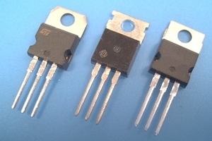 Tranzistor 2SA968