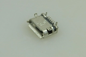 Konektor  MICRO USB do DPS 5pin č.1 -kontakty oboustranně 